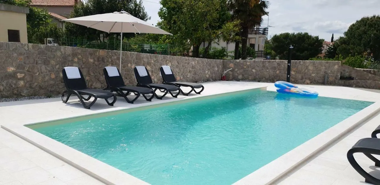 Apartments Villa Lucica Malinska Croazia